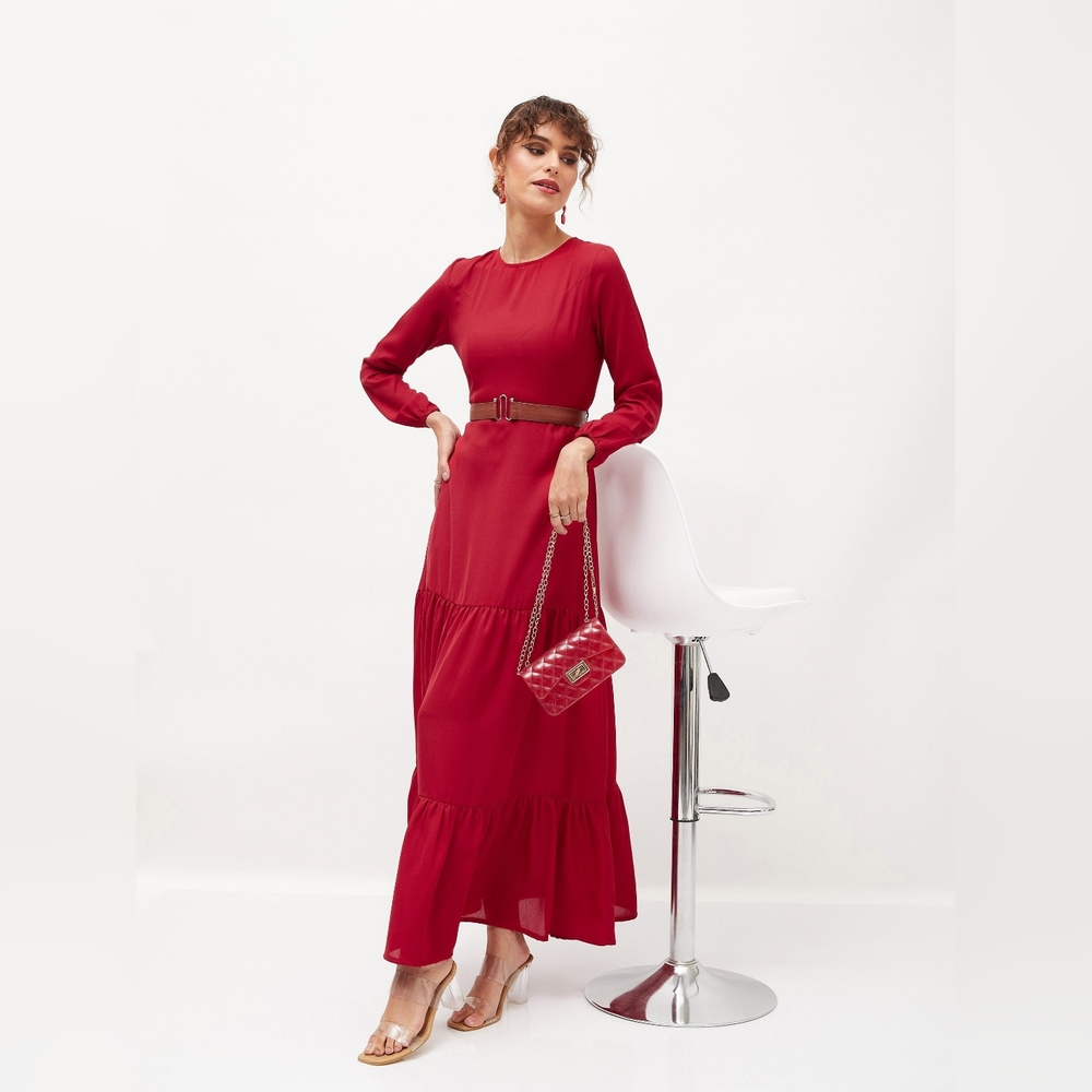 Alexandria: Belted Tiered Maxi Dress - Picture 2 of 6